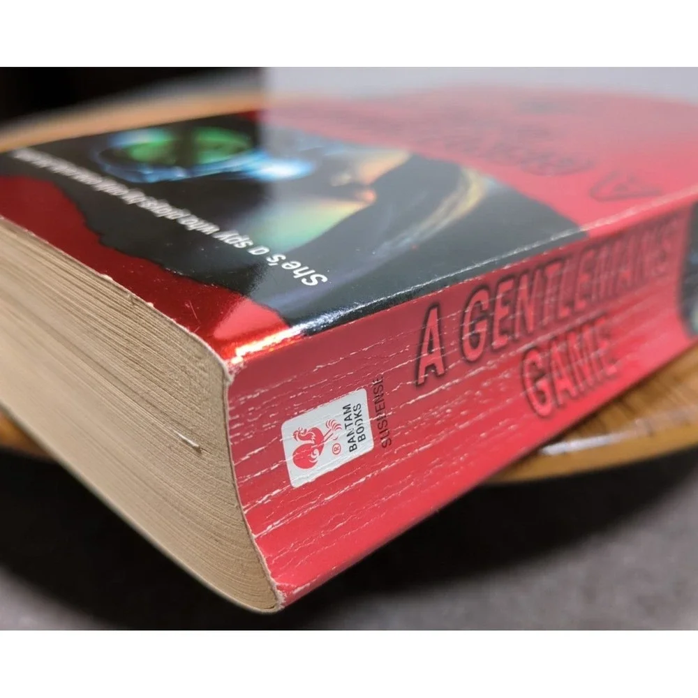 2005 Greg Rucka A‎ Gentleman's Game: A Queen & Country Novel VTG Bantam Books PB